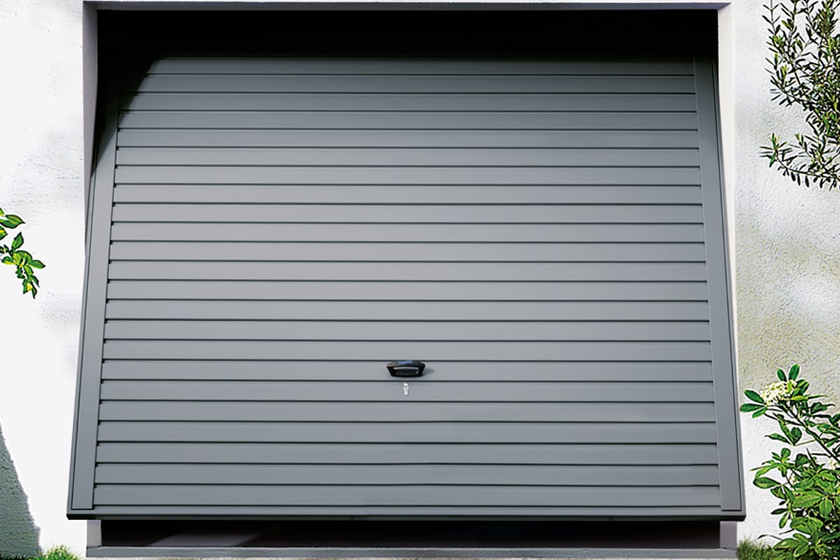 Moderne Tore im Trockenbau: Präzise Installation und passgenaue Integration für funktionale und ästhetische Raumlösungen in privaten und gewerblichen Bereichen. Ihr zuverlässiger Partner im Innenausbau. Nielsen Innenausbau.